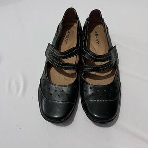 Array Black Women's Flats with Cutout Design